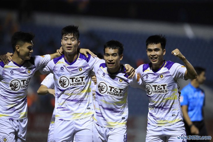 CLB Đà Nẵng chìm sâu vào khủng hoảng ở V-League - Ảnh 1.