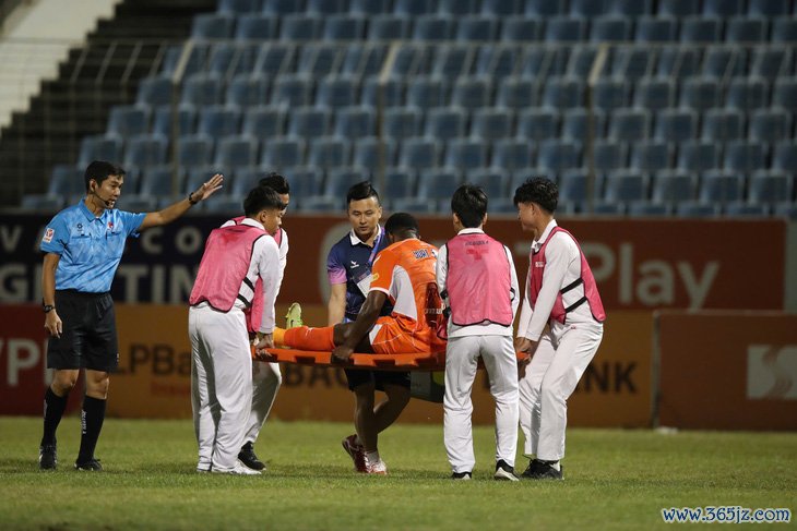 CLB Đà Nẵng chìm sâu vào khủng hoảng ở V-League - Ảnh 3.