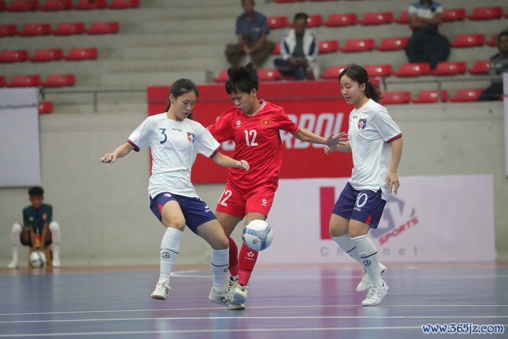 Tuyển futsal nữ Việt Nam nghẹt thở giành vé dự vòng chung kết châu Á  - Ảnh 1.